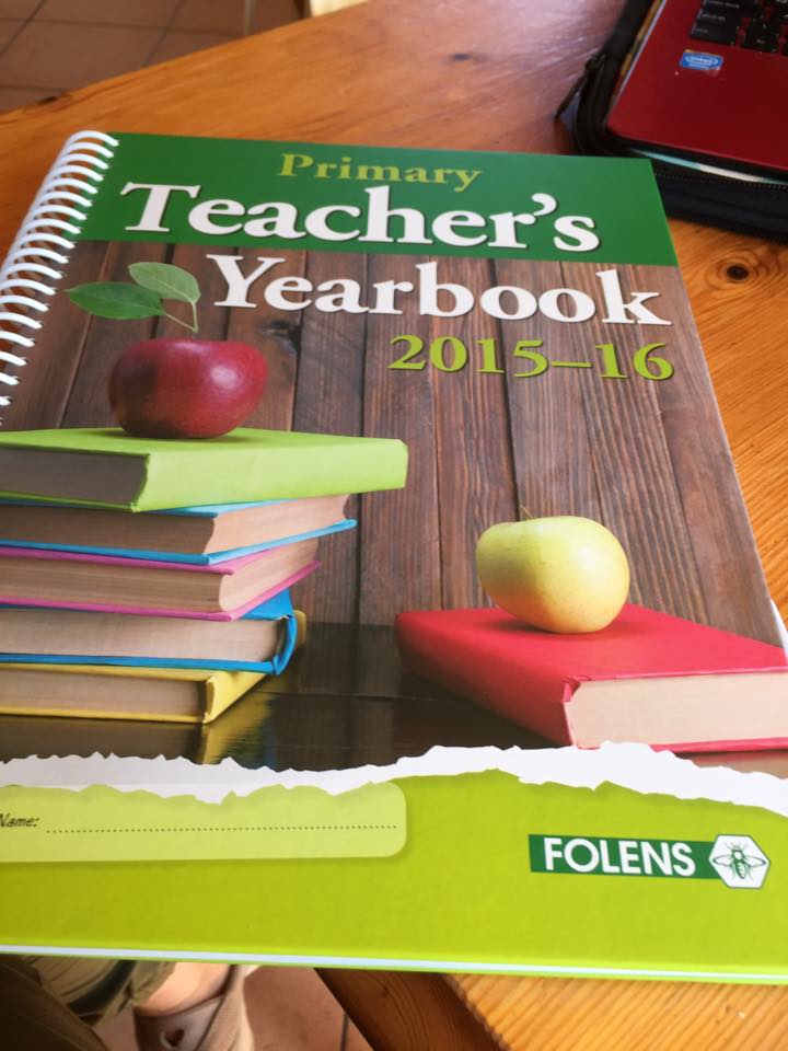 Folens Teacher Yearbook Review Primary teaching with Muinteoir Valerie